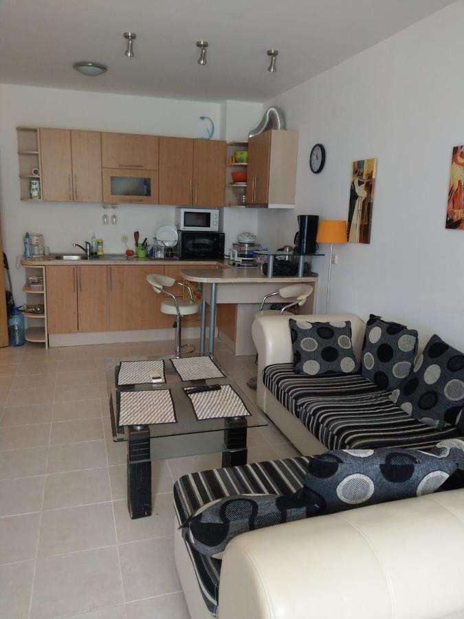 Cozy Apartment By The Sea Равда Екстер'єр фото