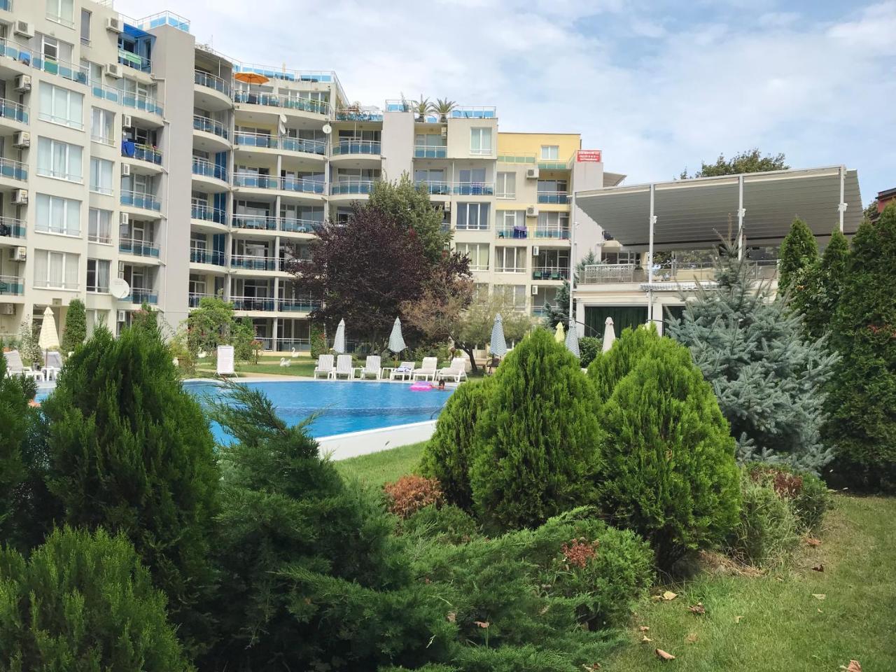Cozy Apartment By The Sea Равда Екстер'єр фото